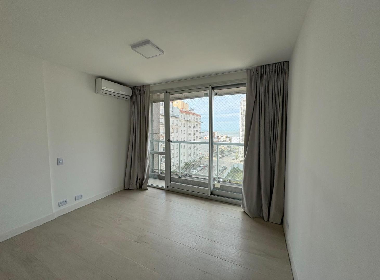 Foto de Venta departamento 3 ambientes con cochera vista al mar Royal Park La, imagen 3