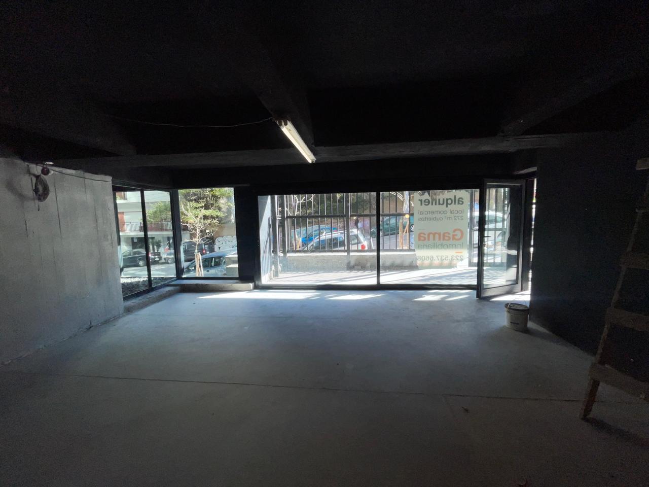 Foto de Alquiler y venta local comercial zona la perla Royal Park, imagen 5