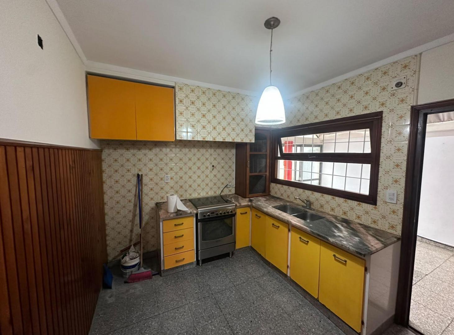 Foto de Alquiler casa en zona Divino Rostro, imagen 4