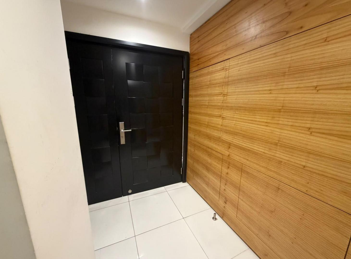 Foto de Semipiso de 4 ambientes con cochera Zona Guemes, imagen 1