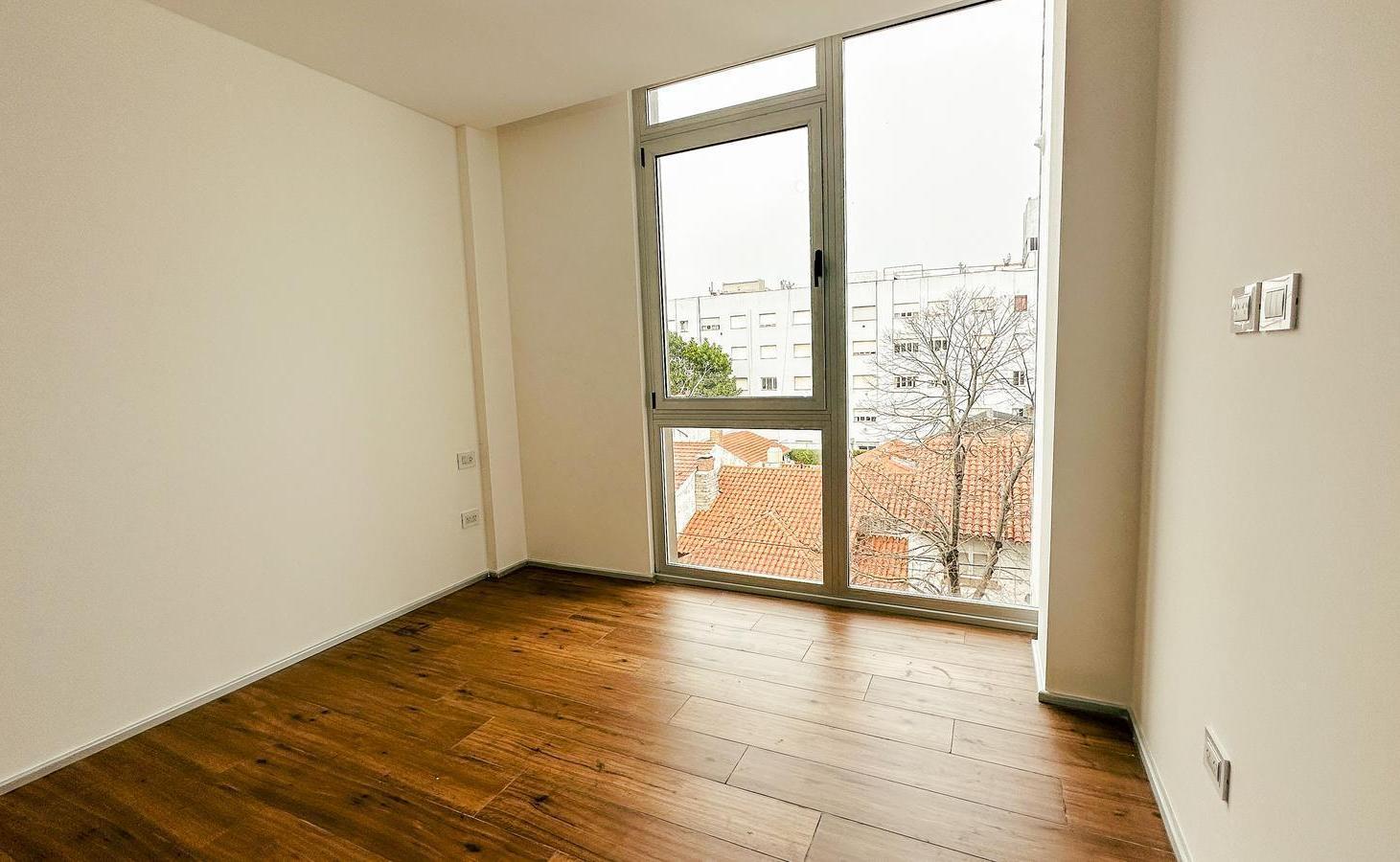 Foto de Alquiler departamento 2 ambientes zona Guemes con cochera, imagen 2