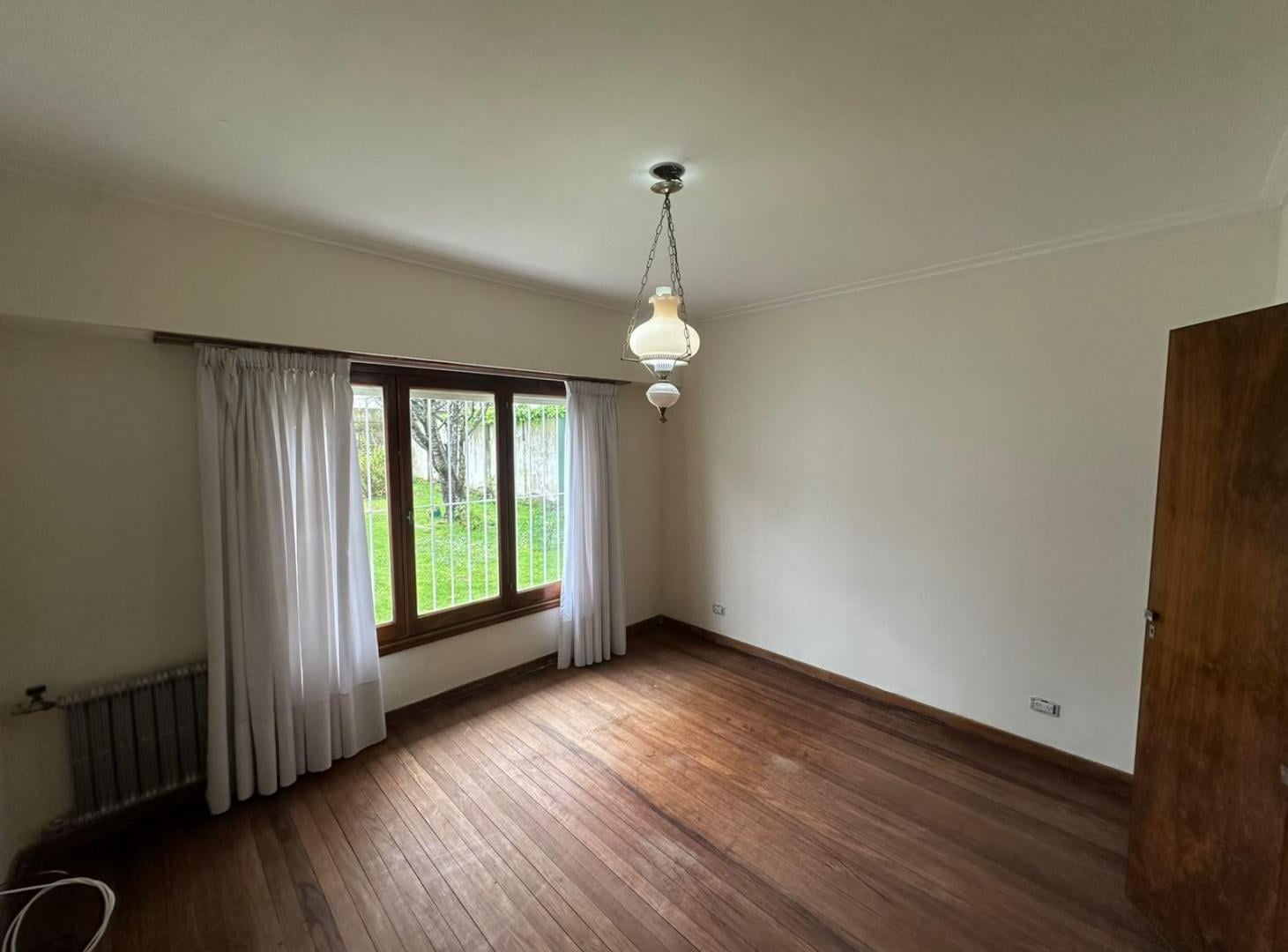 Foto de Alquiler casa en zona Divino Rostro, imagen 2