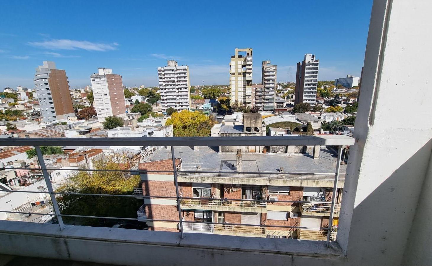 Foto de Alquiler departamento Abasto Rosario. Balcón amplio, luminoso., imagen 4
