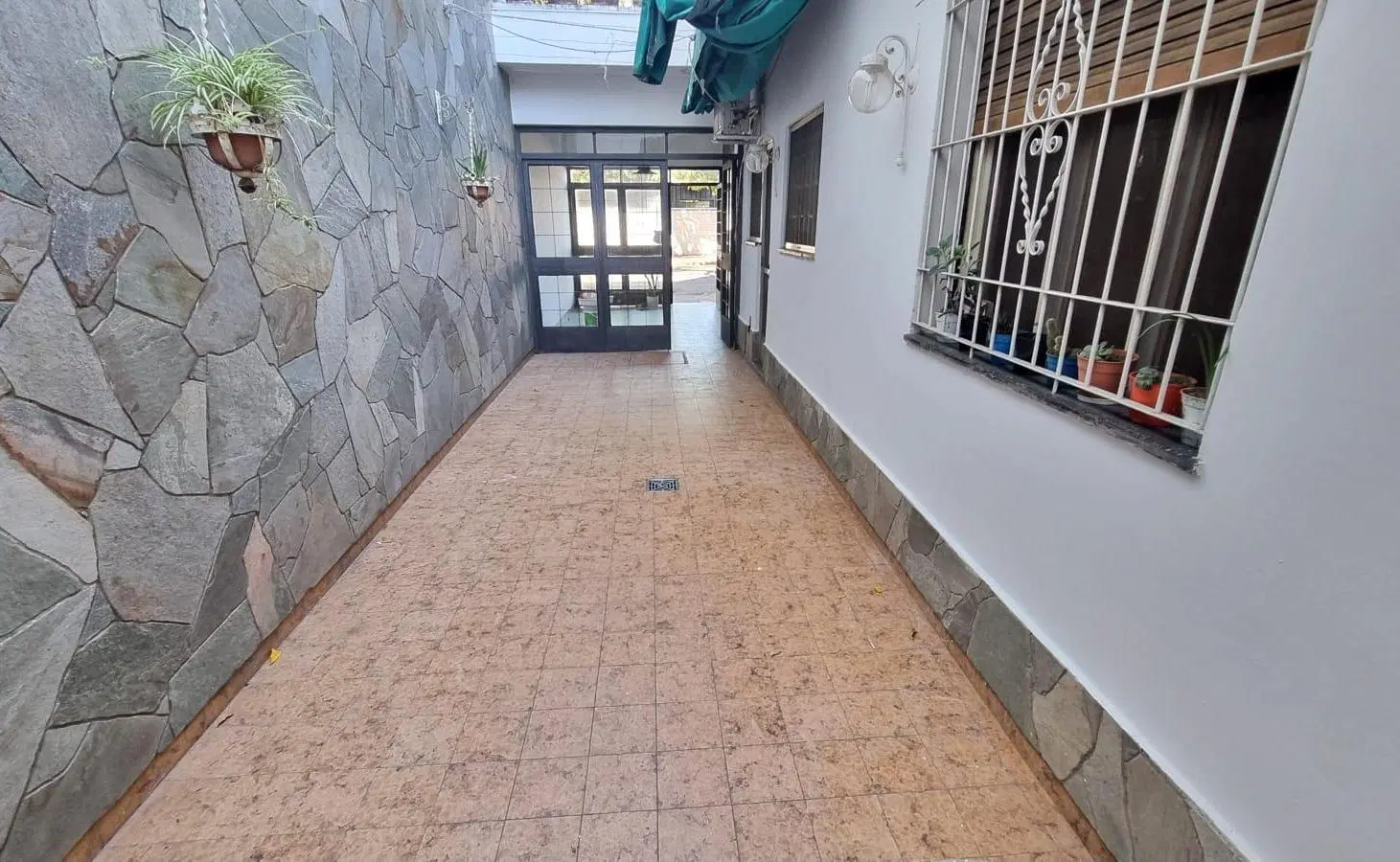 Venta casa Rosario Barrio Parque. 3 dormitorios y cochera 2