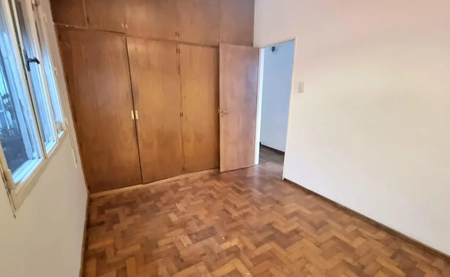 Venta casa Rosario Barrio Parque. 3 dormitorios y cochera 5