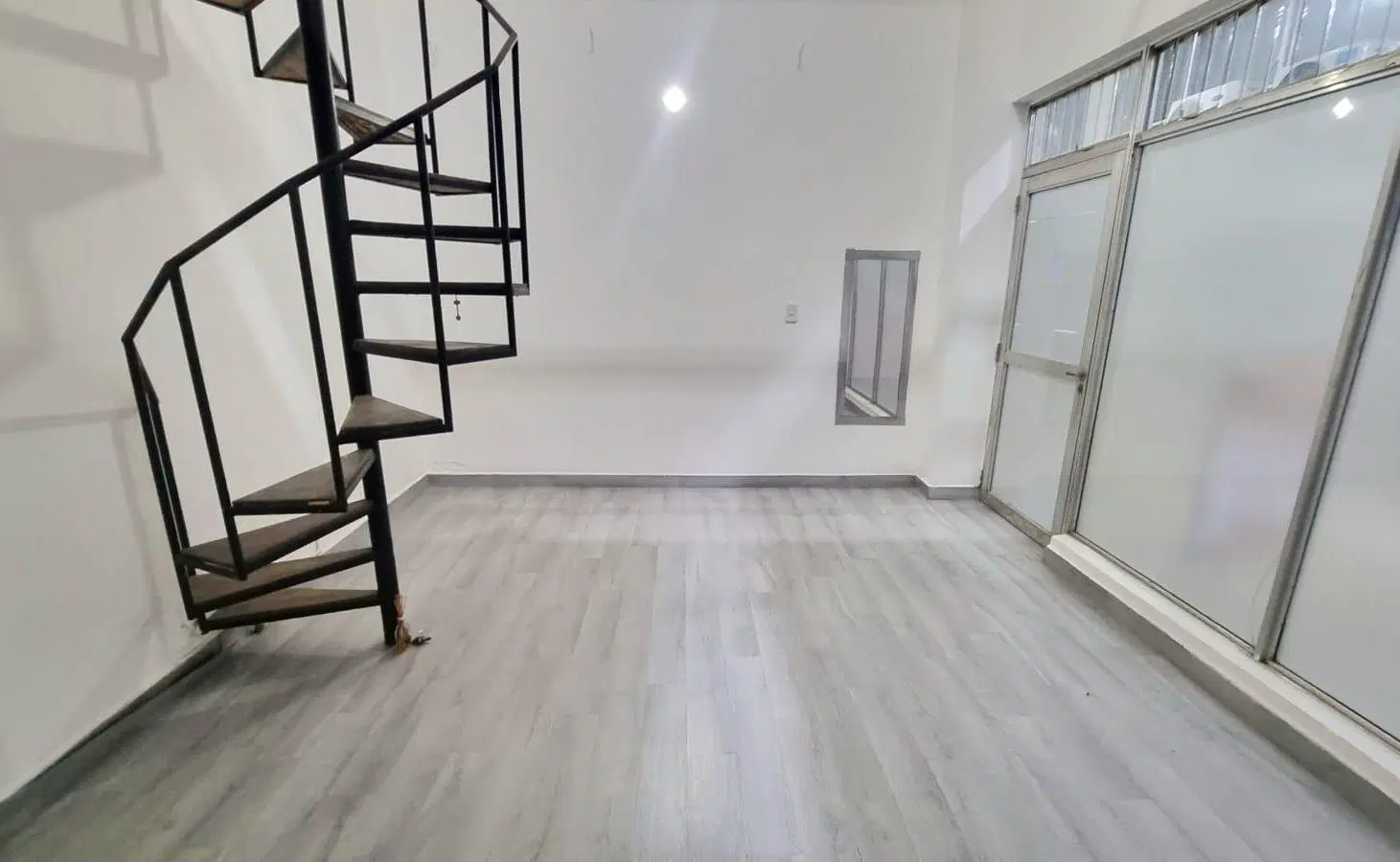 Alquiler local Mendoza 3600 4