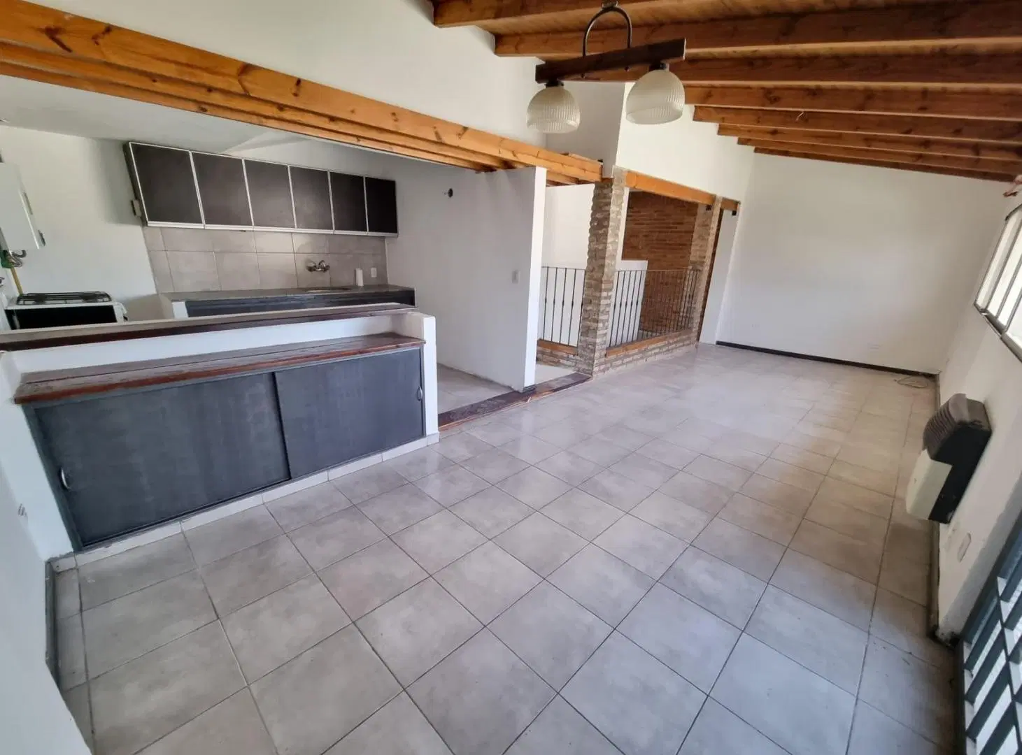 Venta Departamento con patio Rosario. Excelente Estado 3