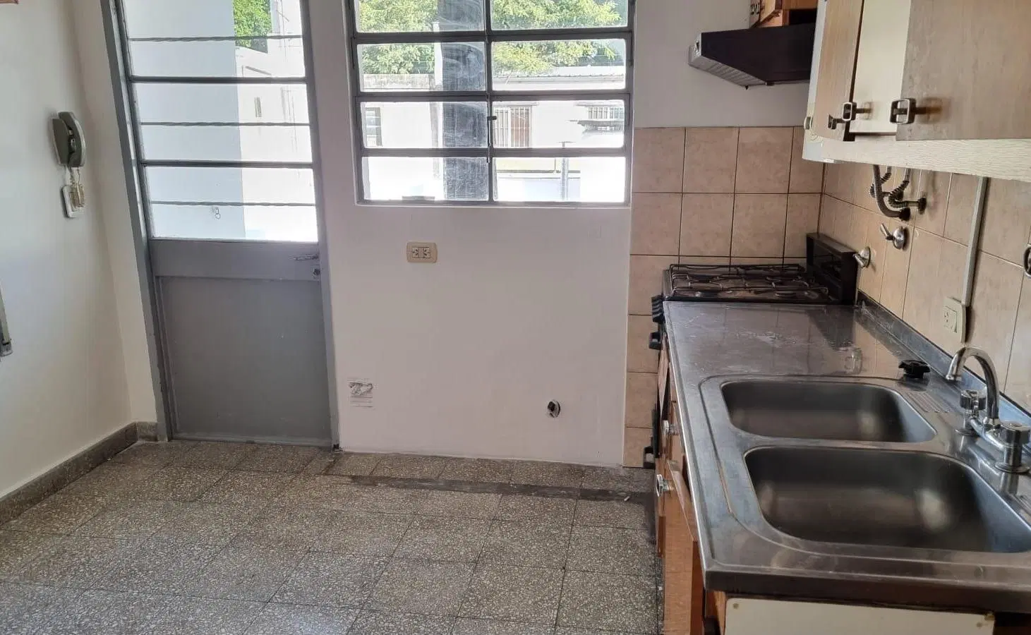 Alquiler Departamento pasillo un dormitorio 3