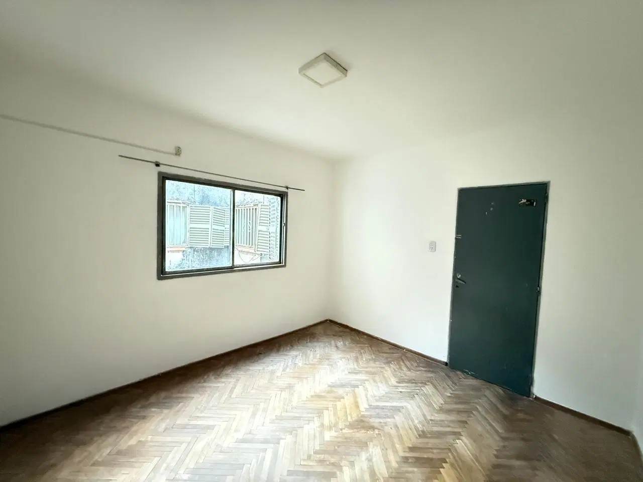 Departamento alquiler un dormitorio pasillo 8