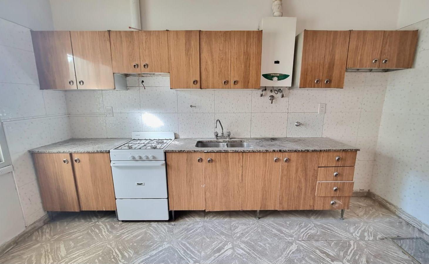 Foto de Alquiler casa Echesortu Rosario con cochera y patio amplio., imagen 4