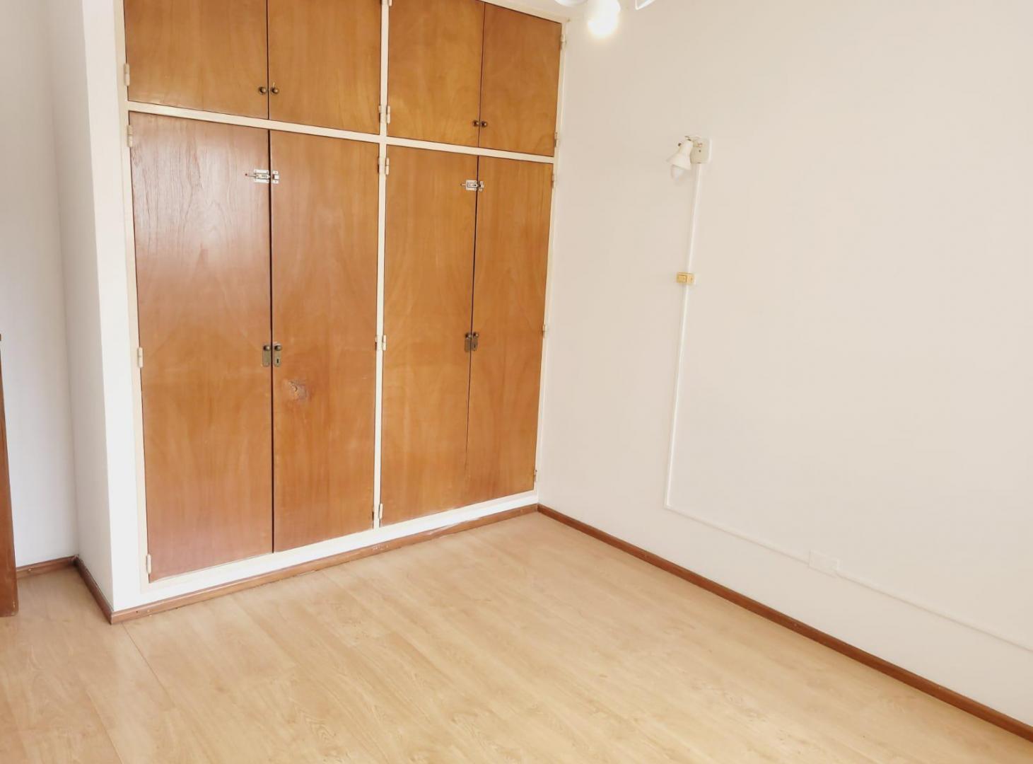 Foto de Alquiler Departamento con balcon zona Rio Rosario centro, imagen 2