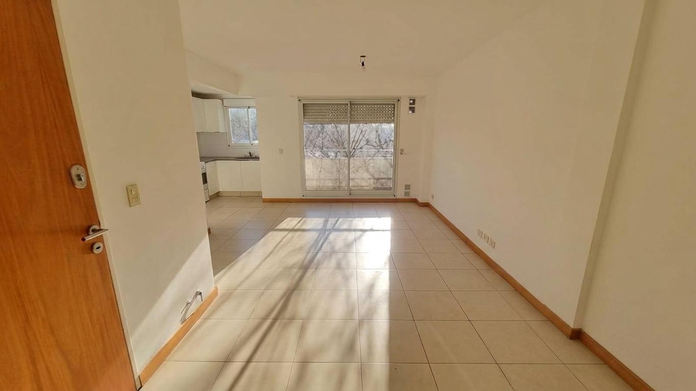 Foto de Alquiler Departamento 2 Dormitorios Con Balcón Al Frente. Moderno, imagen 1