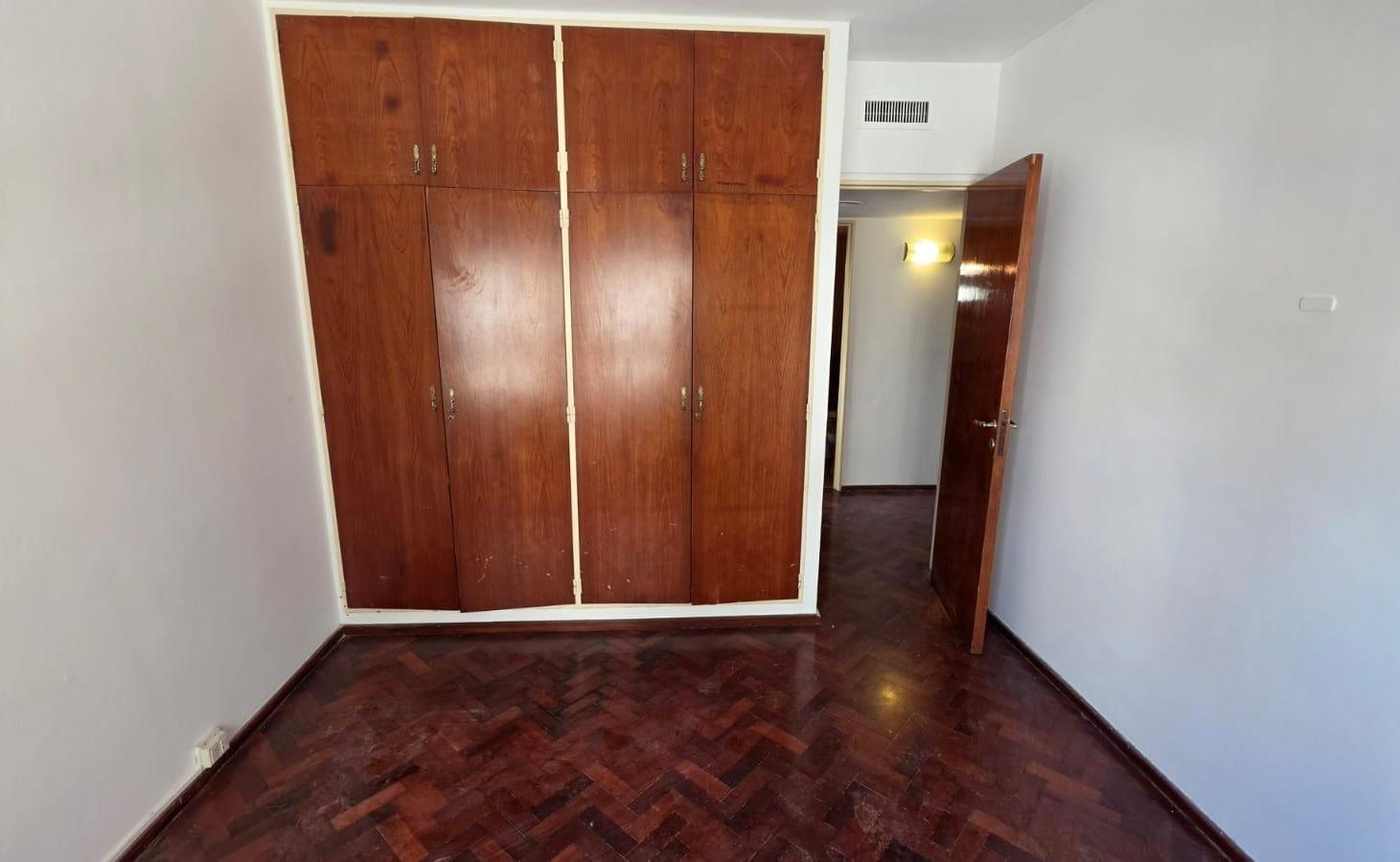 Foto de Departamento de 3 dormitorios en alquiler opción cochera, imagen 3