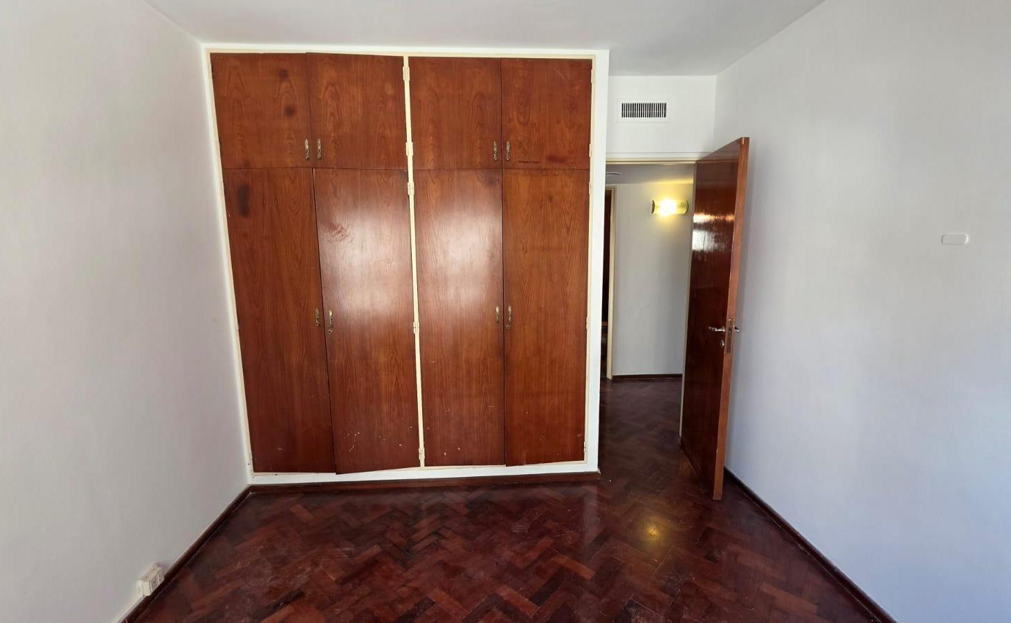 Foto de Departamento de 3 dormitorios en alquiler opción cochera, imagen 2