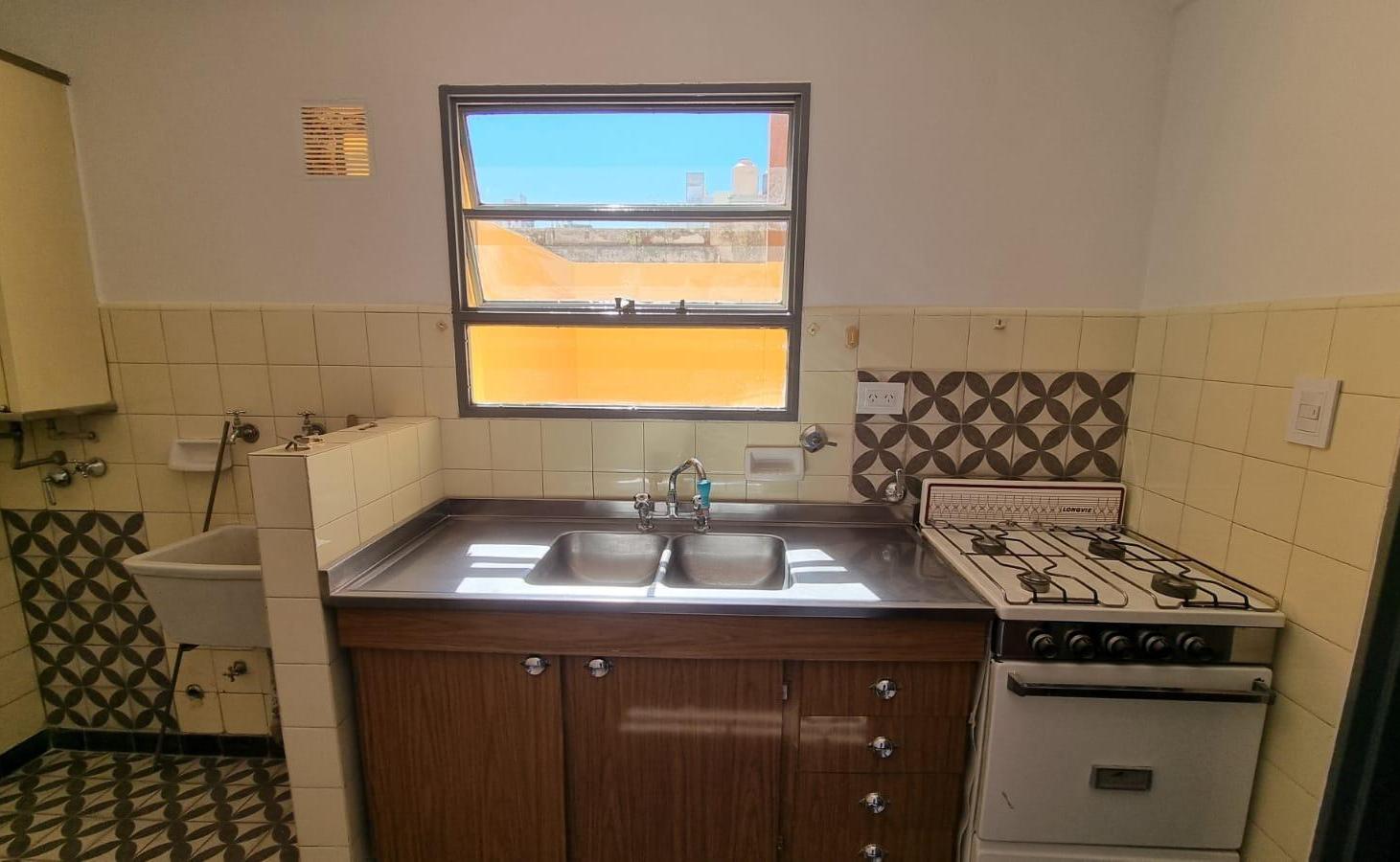 Foto de departamento un dormitorio Entre Rios 800 alquiler, imagen 2