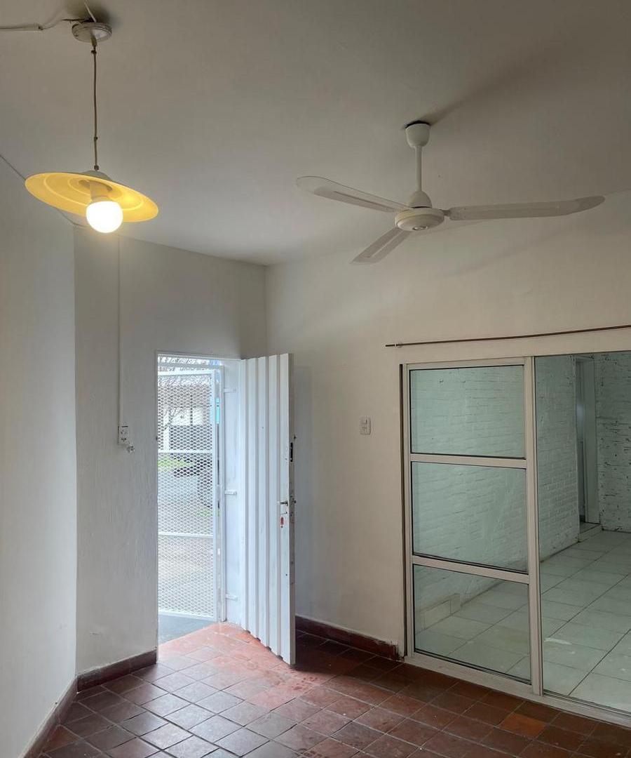 Foto de Alquiler Casa planta Baja 1 dormitorios Rosario, imagen 4