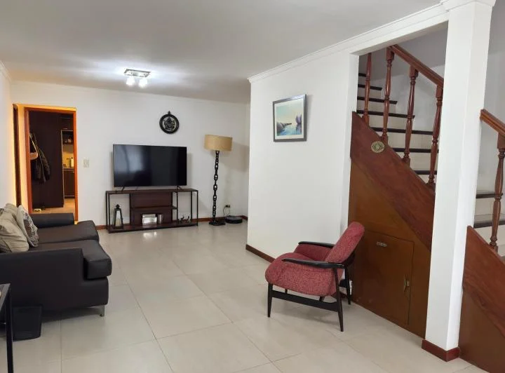 Casa 4 amb con garage y patio 1