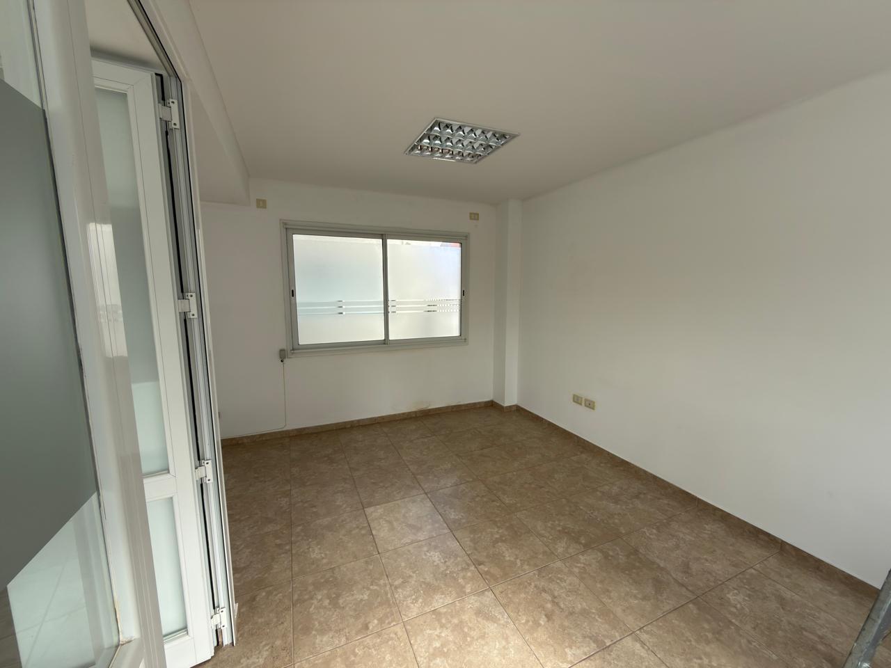 Foto de Oficina en ALQUILER POR 12 MESES, imagen 2