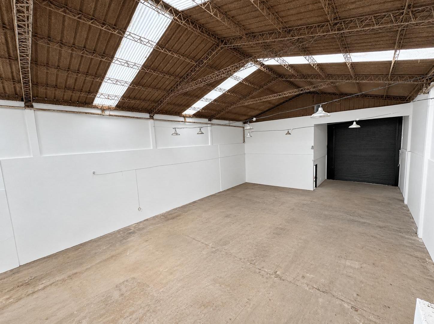 Foto de Galpón con Departamento 2 amb a estrenar de 307m2, imagen 5