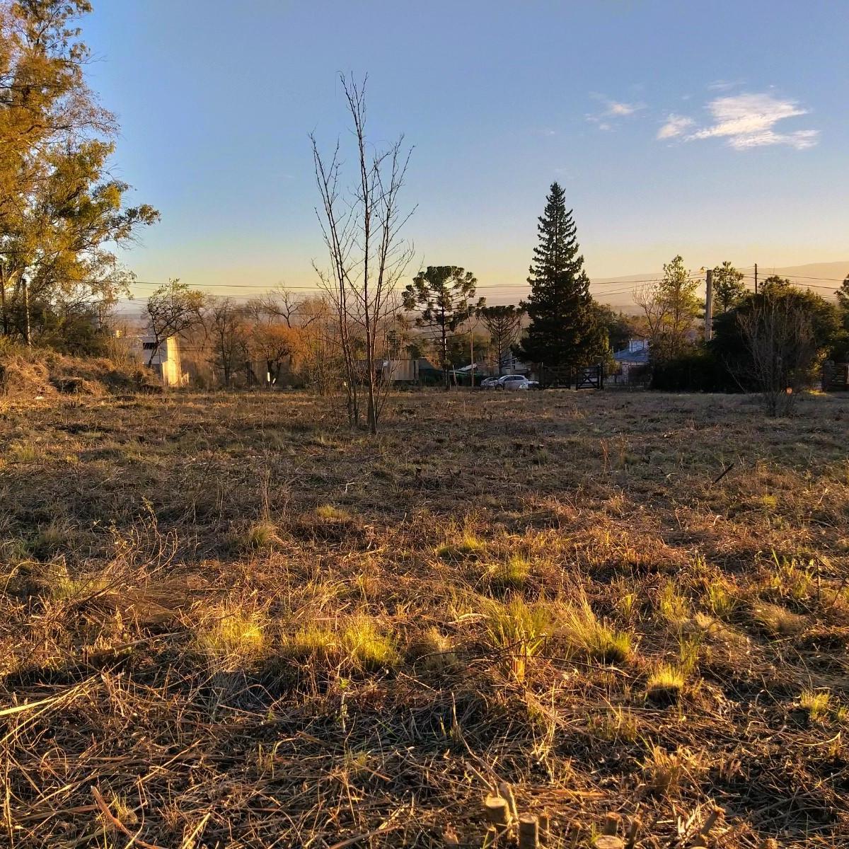 Lote Venta Sobre Ruta Nº 5 en Calamuchita. Terreno Amplio Al Pie de Las Sierras. 3