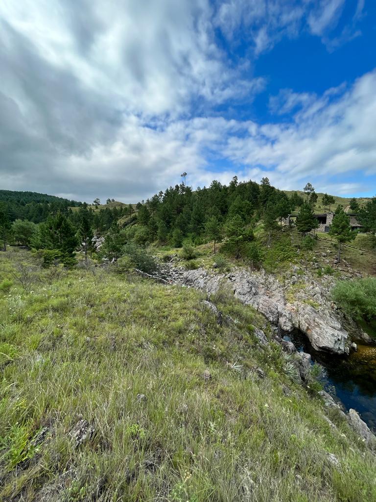Campo. Venta. 4 Hectáreas. San Miguel de Los Ríos - con Costa de Río. Cód 4