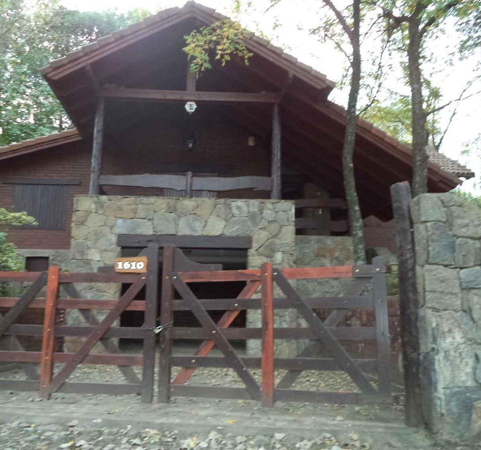 Venta. 5 Cabañas Frente Al Río. Santa Rosa de Calamuchita. B° Santa Rosa del Río (Cód. 1003. -) 3