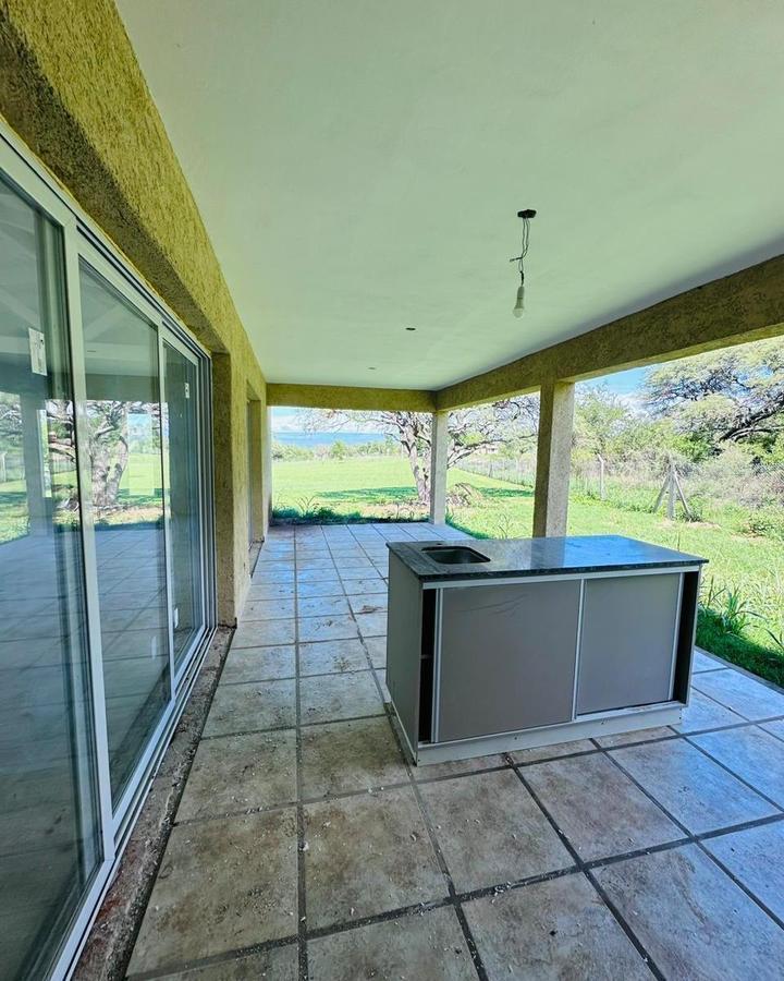 1313 - Hermosa Propiedad en Venta en B° Privado Los Milagros 1