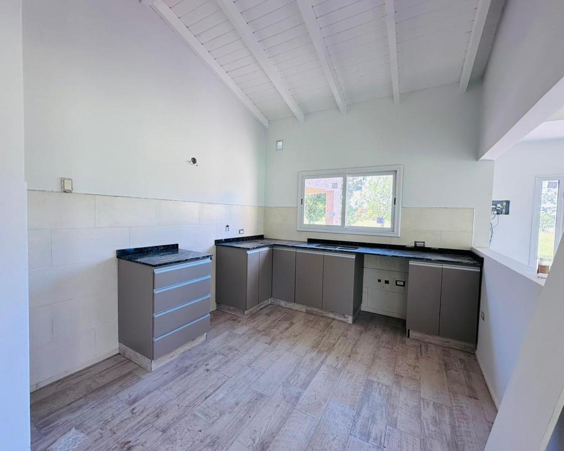 1313 - Hermosa Propiedad en Venta en B° Privado Los Milagros 3