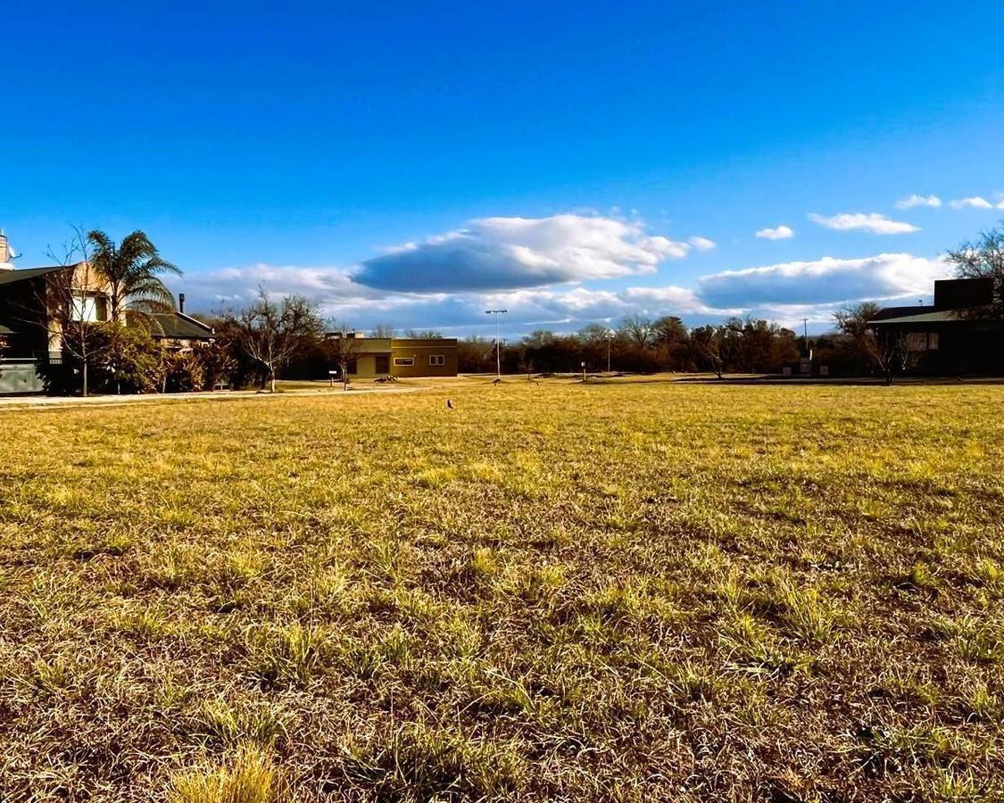 Lote Esquina con Gas. B° Privado El Campito. Calamuchita. Cód 5