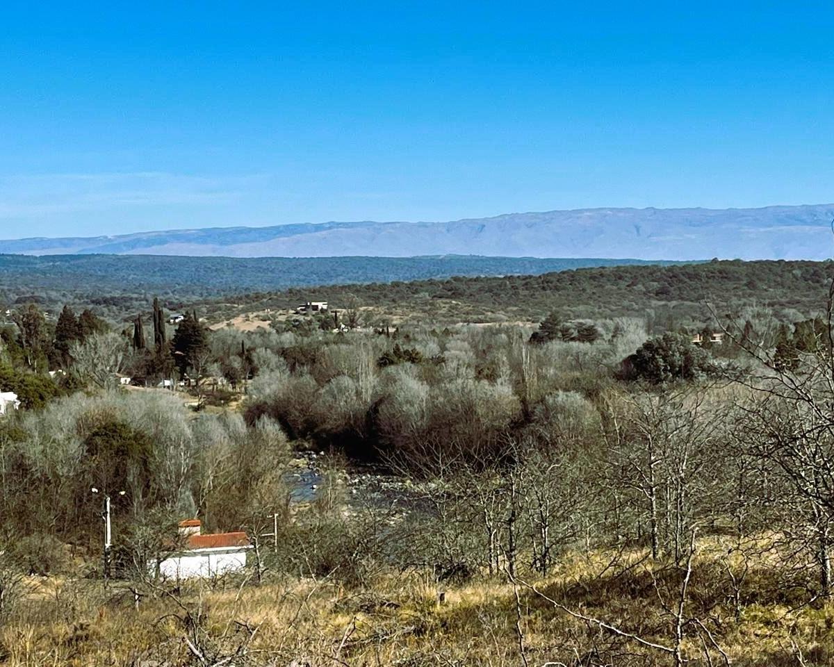 Venta de 3 Lotes. Imponente Vista a Las Sierras. B° Nahuascat. Calamuchita. 1