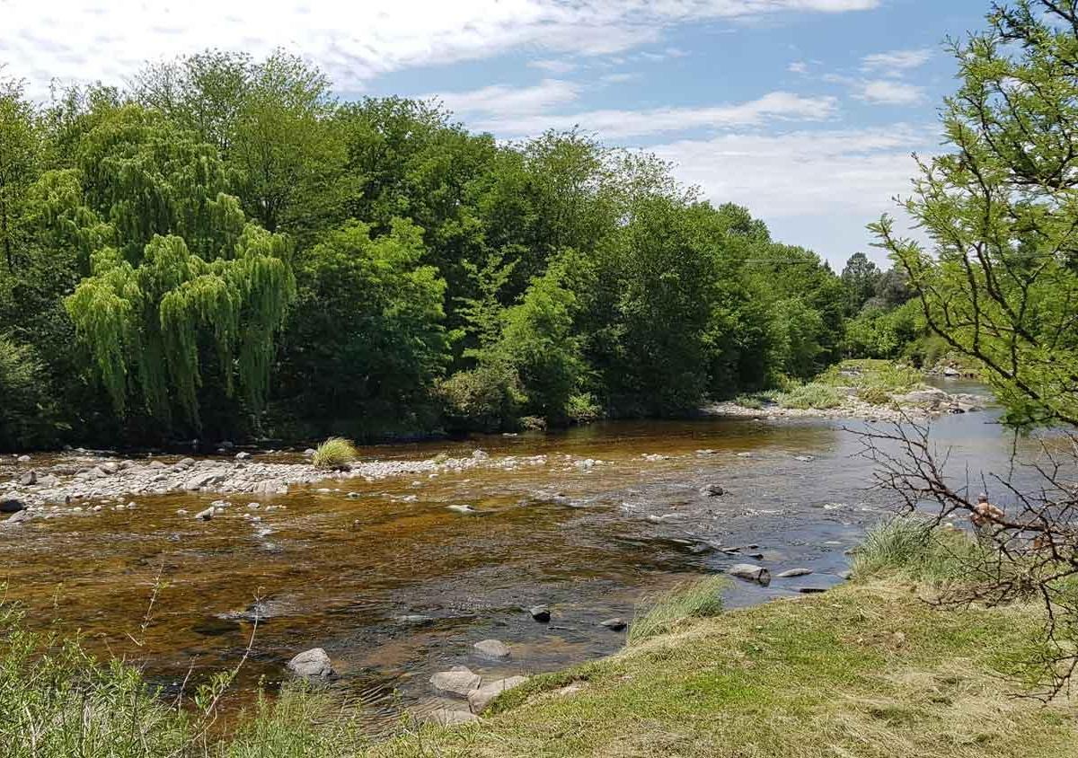 Terreno 4008 m² – Frente Al Río – B° Santa Mónica, Calamuchita. Cód 3