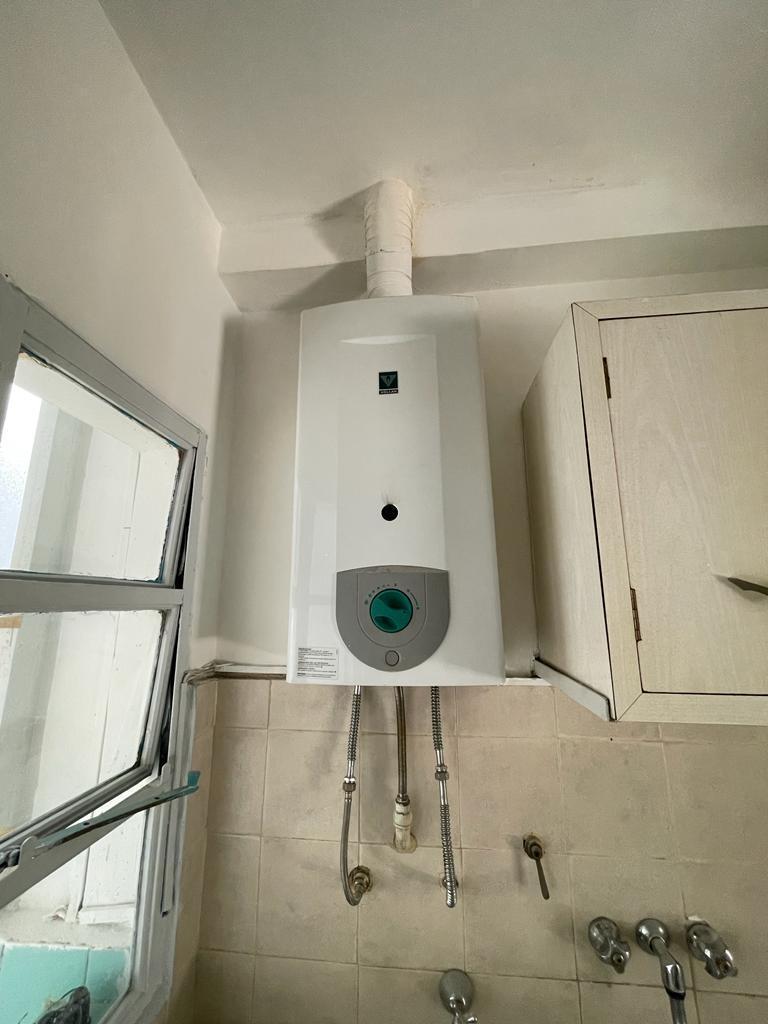 Venta Amplio Depto de 3 Ambientes en Mataderos. Apto Credito. 2