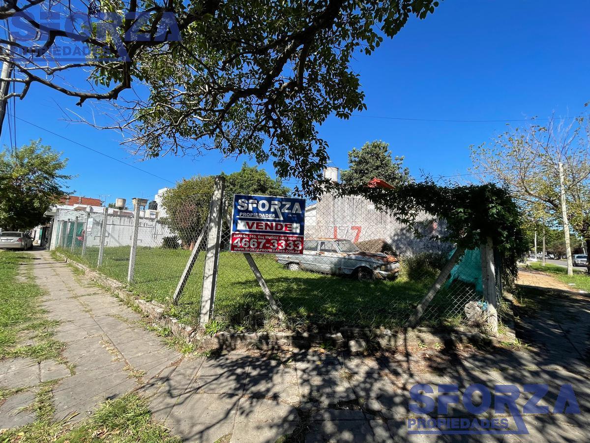 Casa en Venta 4 Ambientes con Potencial de Remodelacion 3
