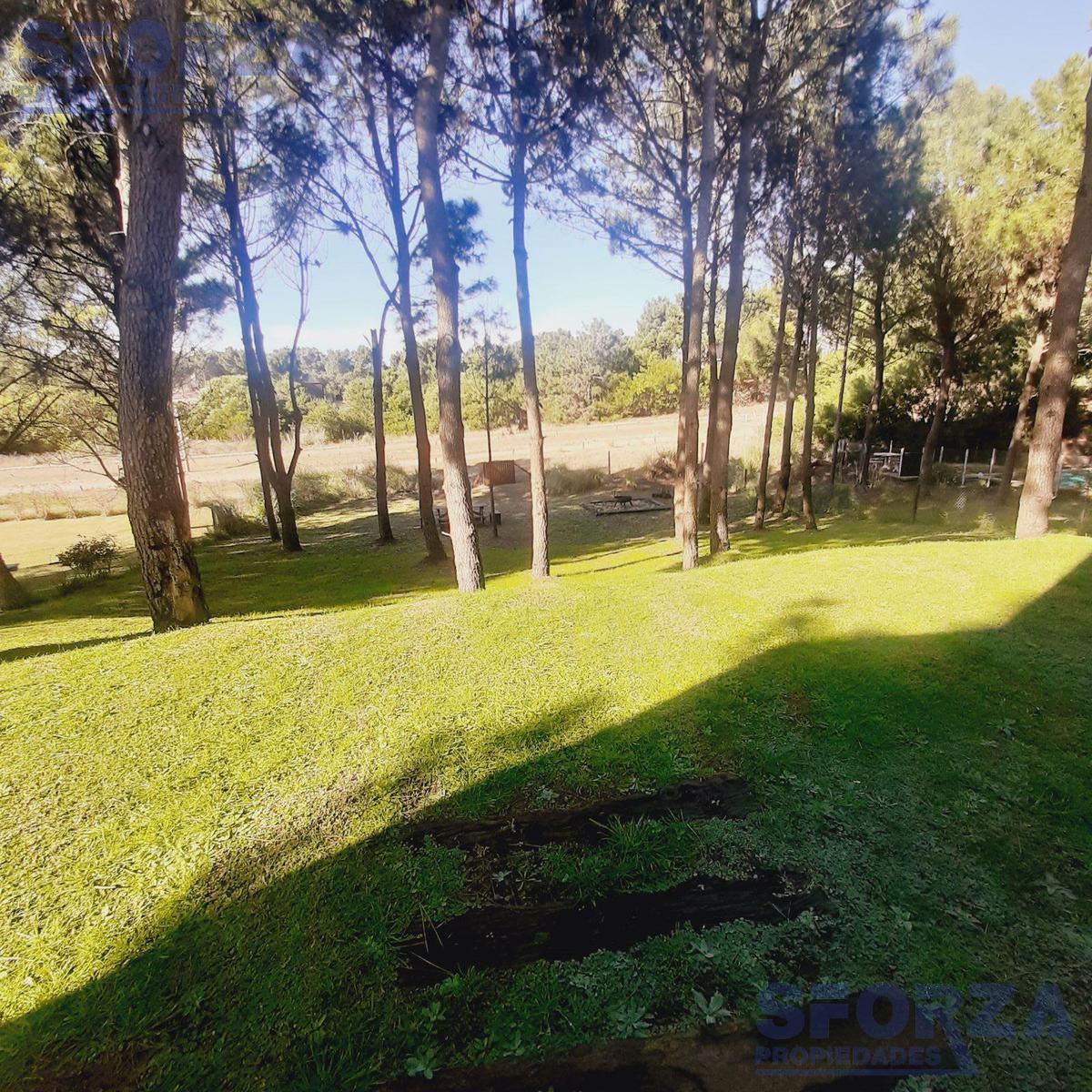 Venta de Casa 4 Ambientes en Barrio Costa Esmeralda 2