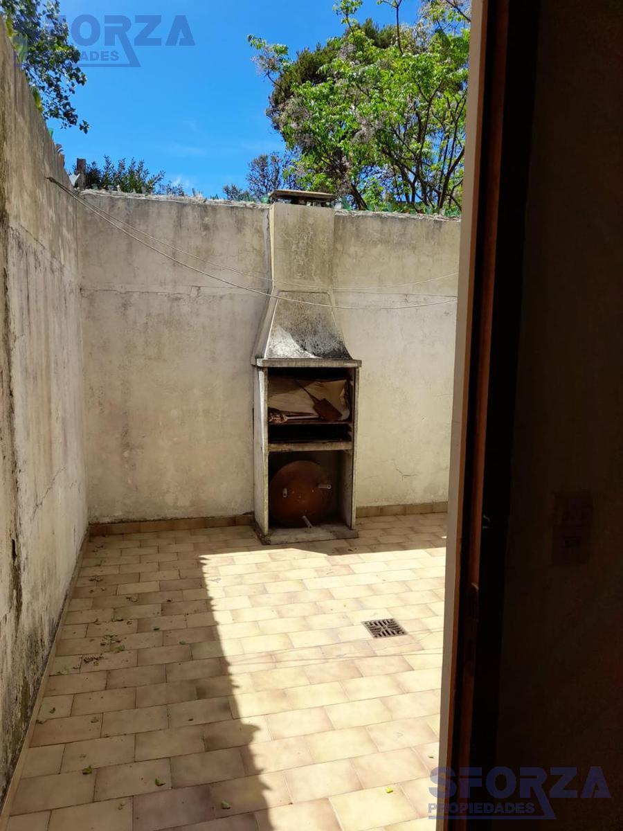 Foto de Venta de departamento 2 ambientes con patio en Mar Del Tuyu, imagen 3