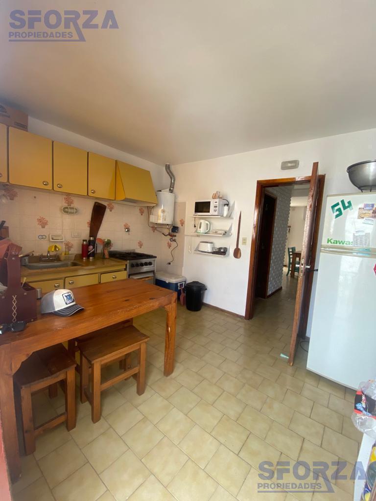 Venta de Duplex Tres Ambientes con Patio y Cochera en San Bernardo del Tuyu 4