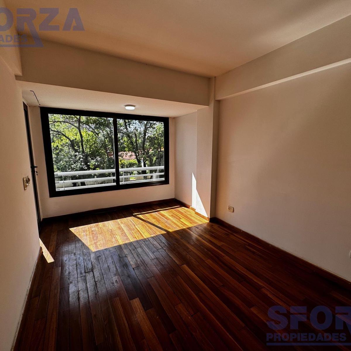 Departamento Tres Ambientes con Cochera Cubierta 1