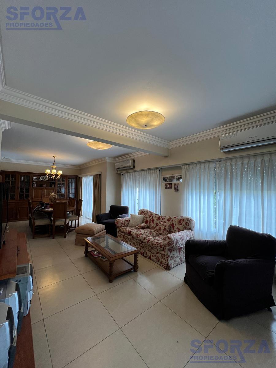 Departamento 4 Ambientes con Balcon y Cochera en Centro de San Miguel 2