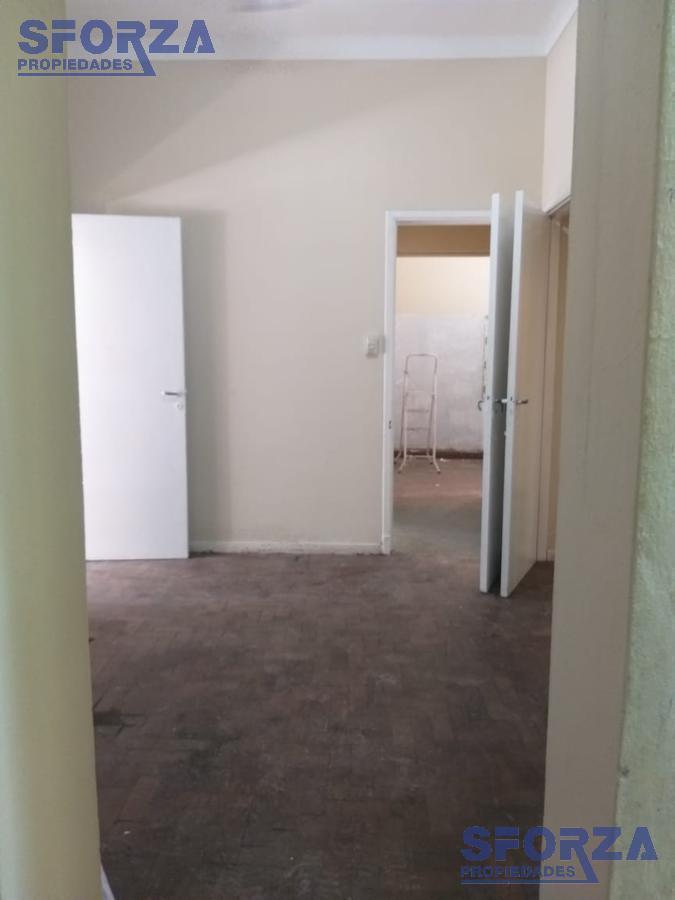 Casa Para Uso Comercial o Profesional en Microcentro de San Miguel 4