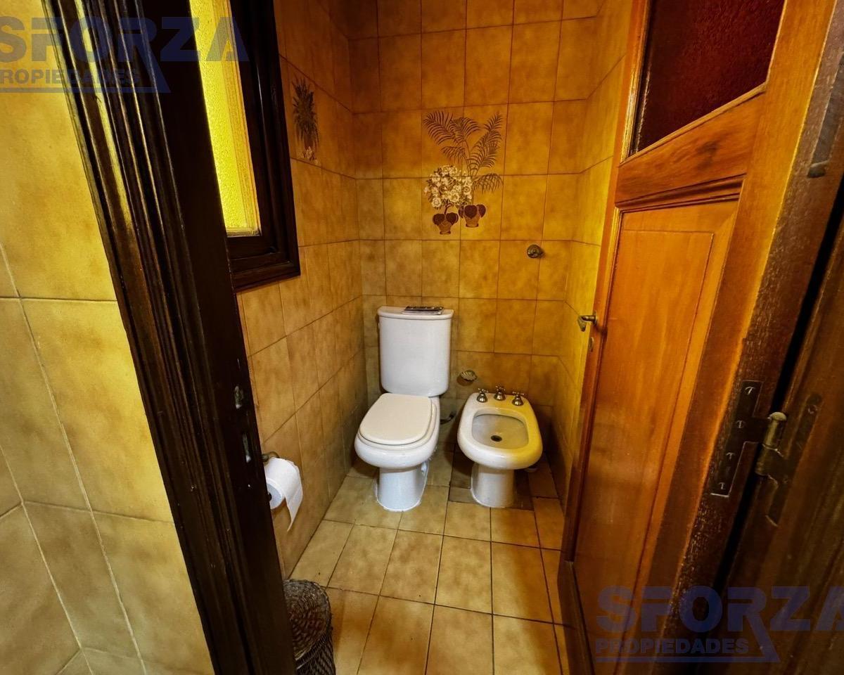 Gran Casa en Venta en San Miguel con Amplio Terreno Ideal Para Familia Numerosa 5
