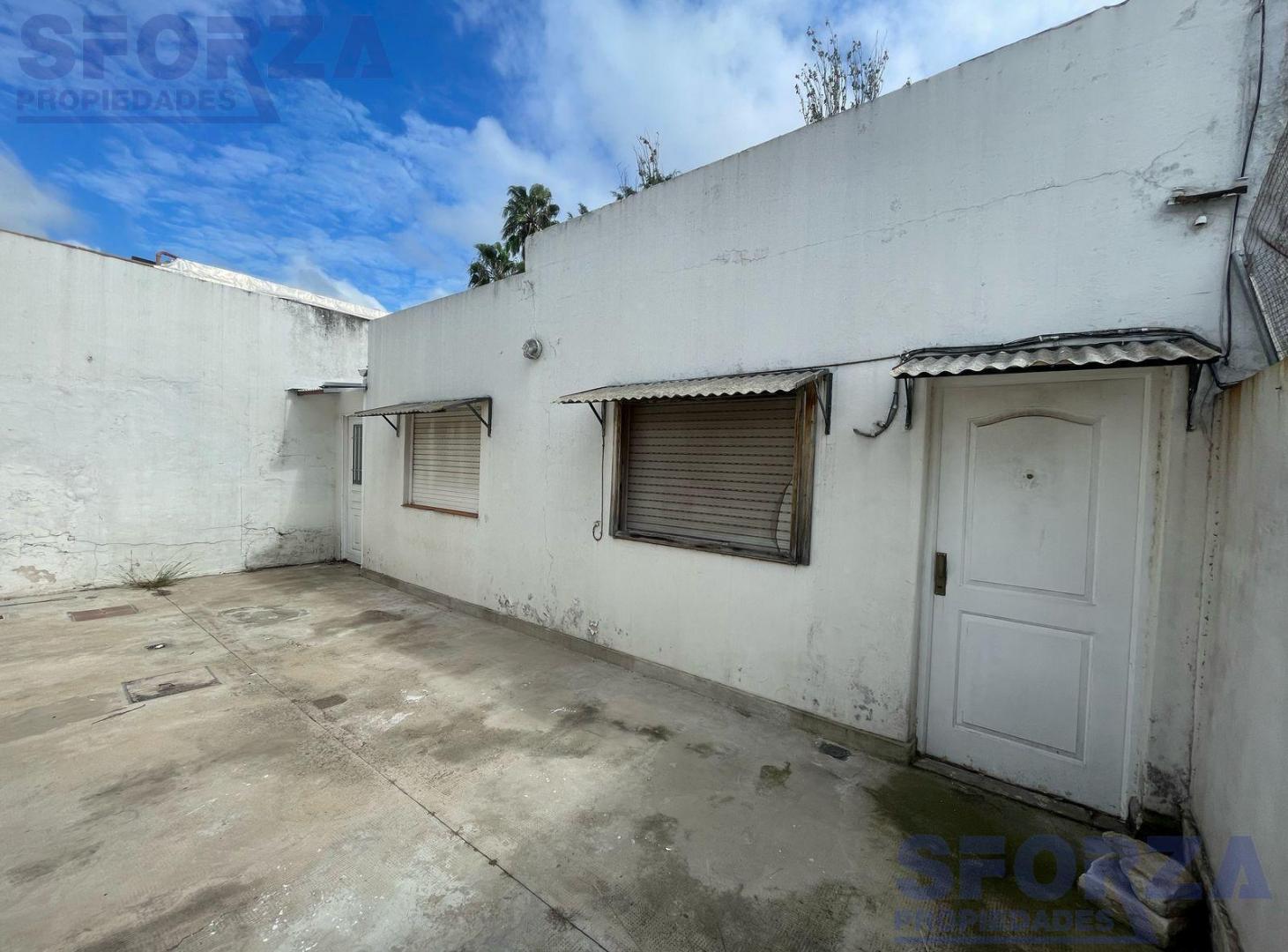Venta de Local más departamentos planta alta 3 ambientes, planta baja 3 ambientes en San Miguel