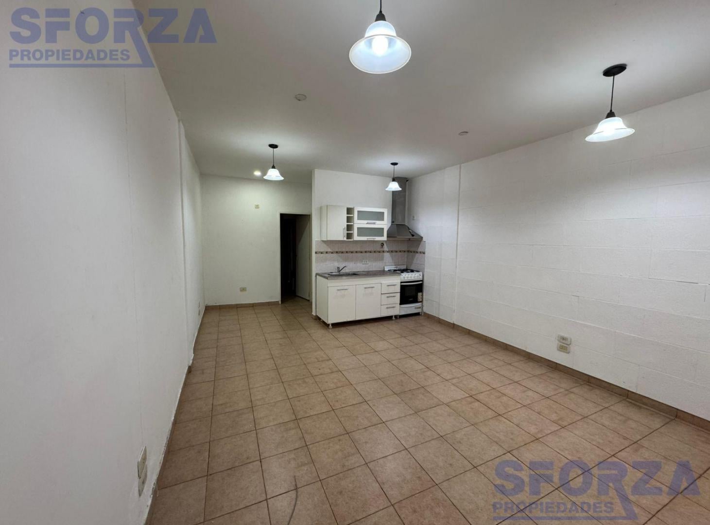 Departamento dos ambientes amplio con patio interno