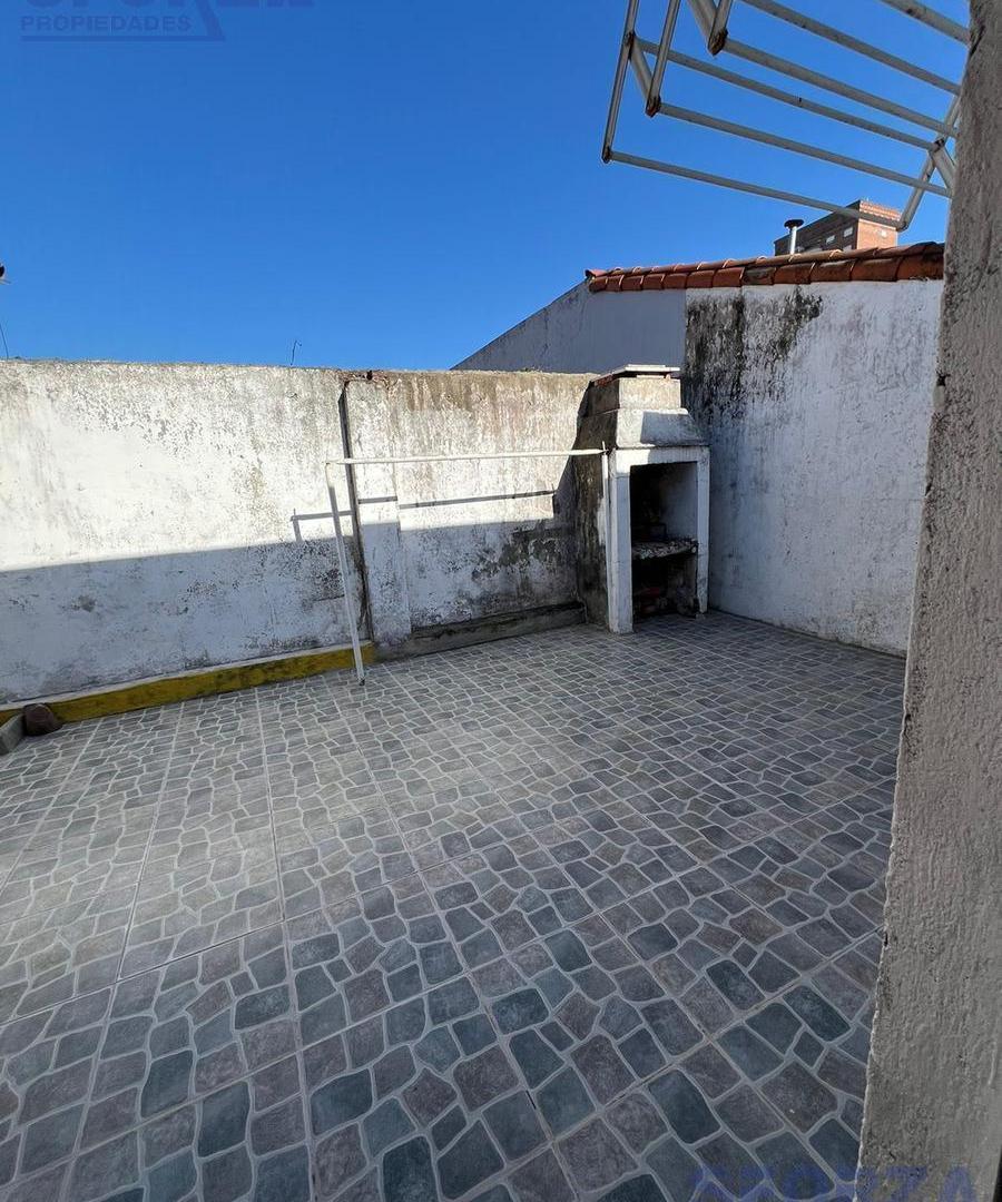 Foto de Alquiler de PH monoambiente con patio y cochera San Miguel, imagen 5
