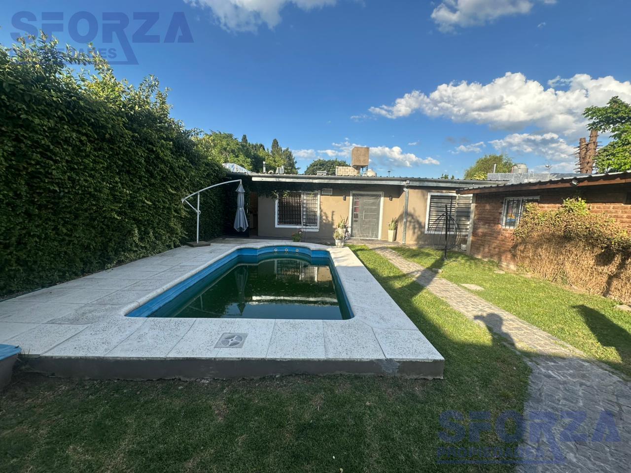 Foto de Venta Casa 3 amb con Cochera y Pileta + Dpto San Miguel, imagen 1