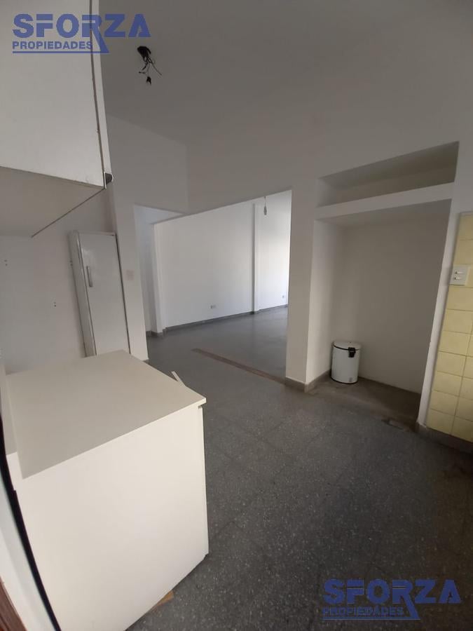 Foto de Amplio departamento 3 ambientes sin expensas con patio, imagen 3