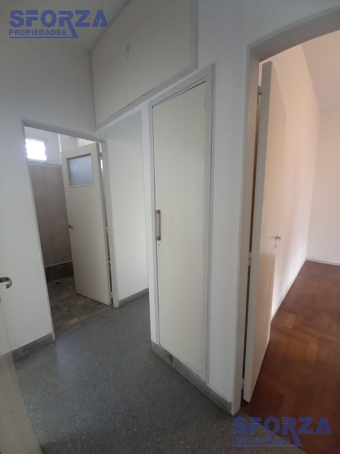 Foto de Amplio departamento 3 ambientes sin expensas con patio, imagen 2