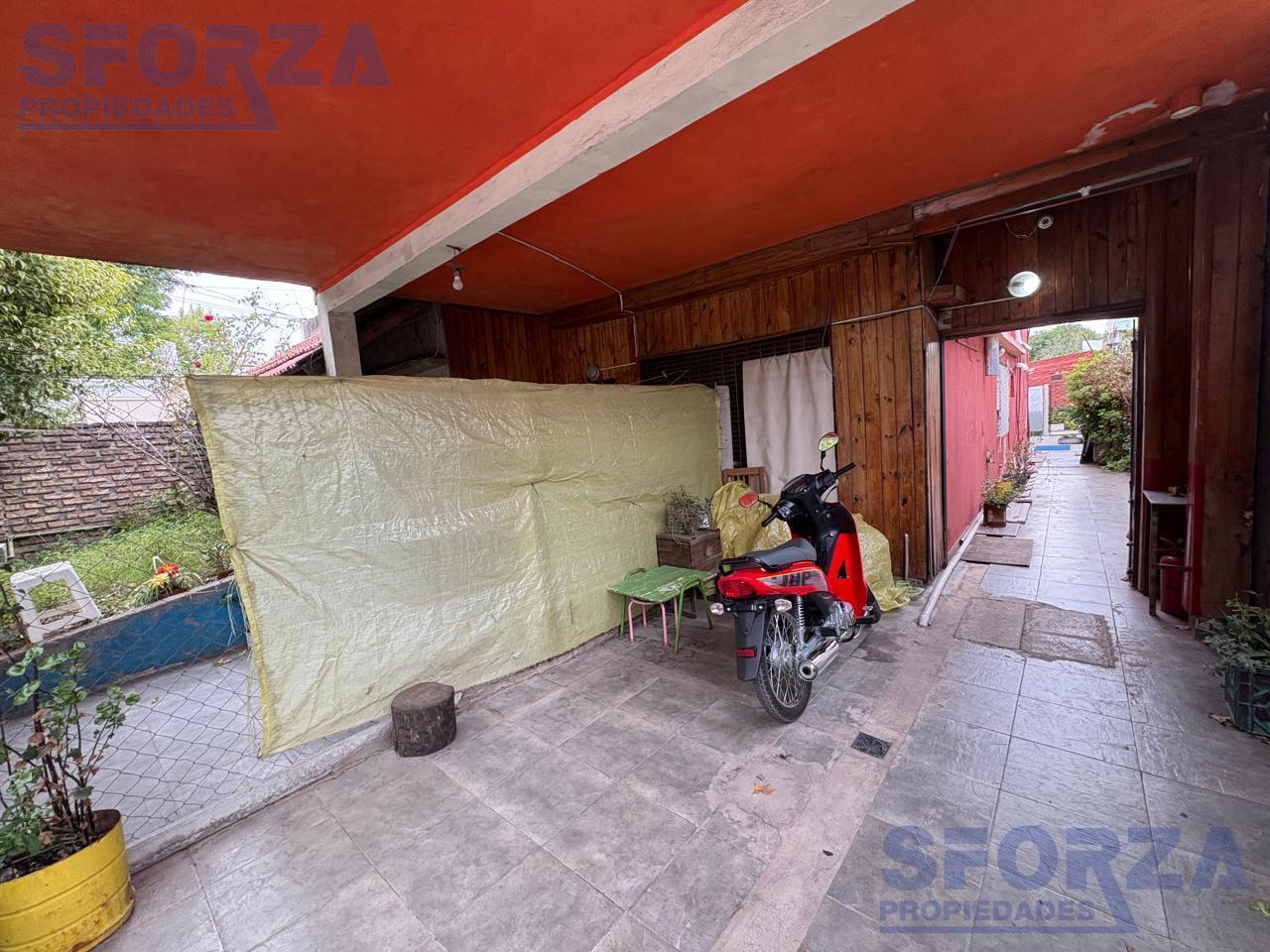 Foto de Venta para inversión o vivienda multifamiliar, ideal Renta. Casa + 5, imagen 2