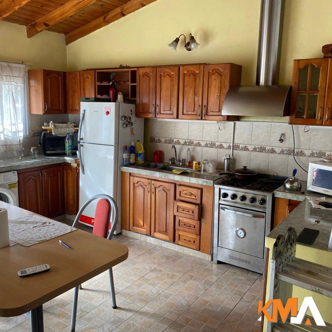 Foto de VENTA CASA SOBRE LOTE PROPIO 10 X 30MTS EN I.CASANOVA. SE ACEPTAN, imagen 4