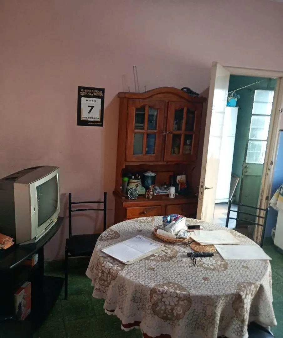 VENTA EN SAN JUSTO, CASA SOBRE LOTE PROPIO A RECICLAR!! 5