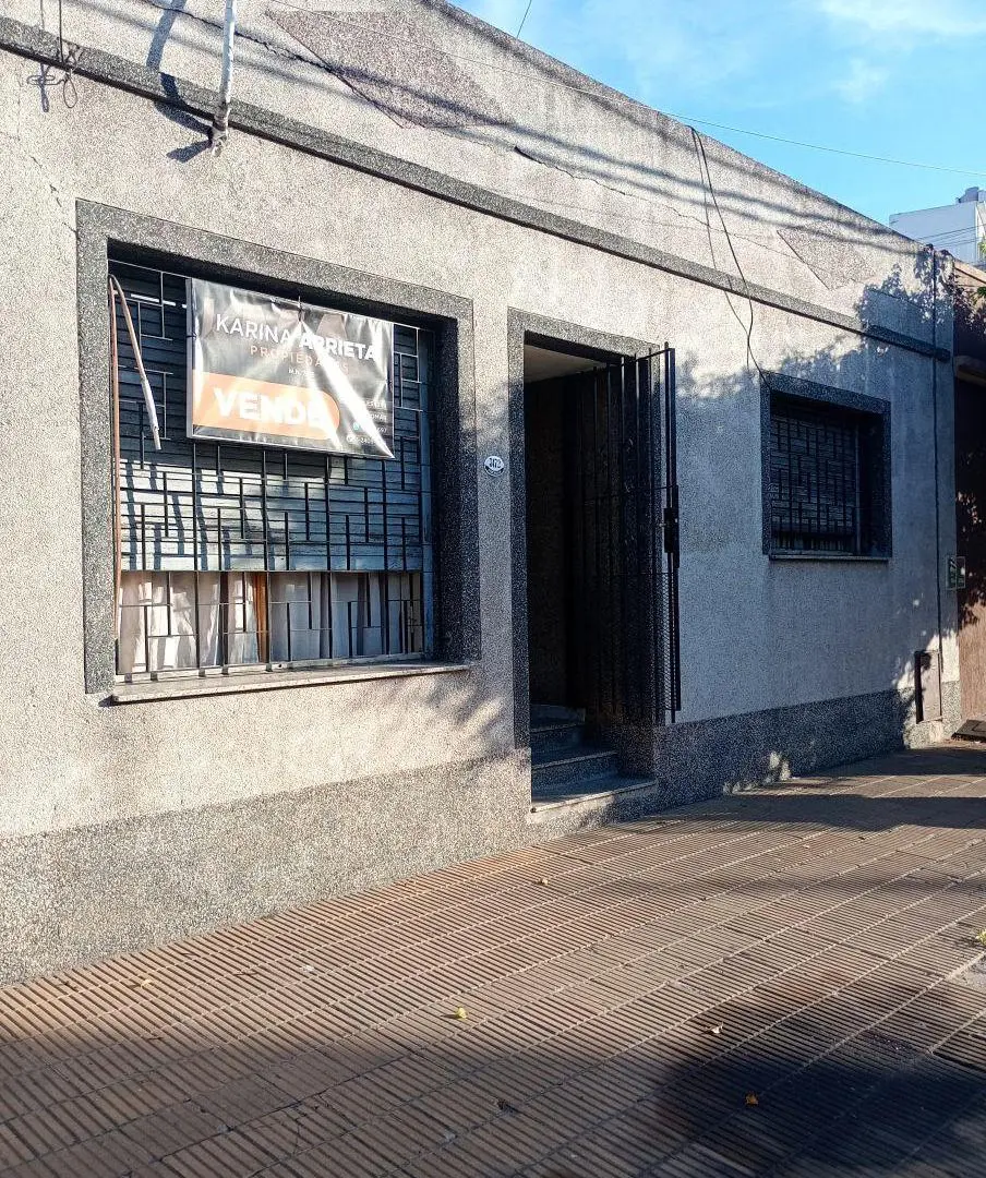 VENTA EN SAN JUSTO, CASA SOBRE LOTE PROPIO A RECICLAR!! 1